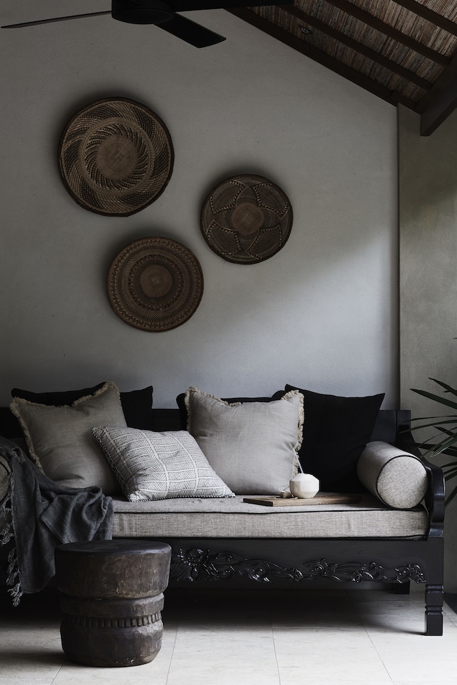 The Villas of Byron