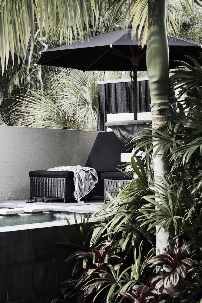The Villas of Byron