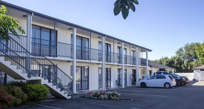 Phoenix Motor Inn