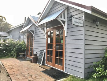 Diamondvale Cottages Deals Reviews Diamondvale Aus Wotif
