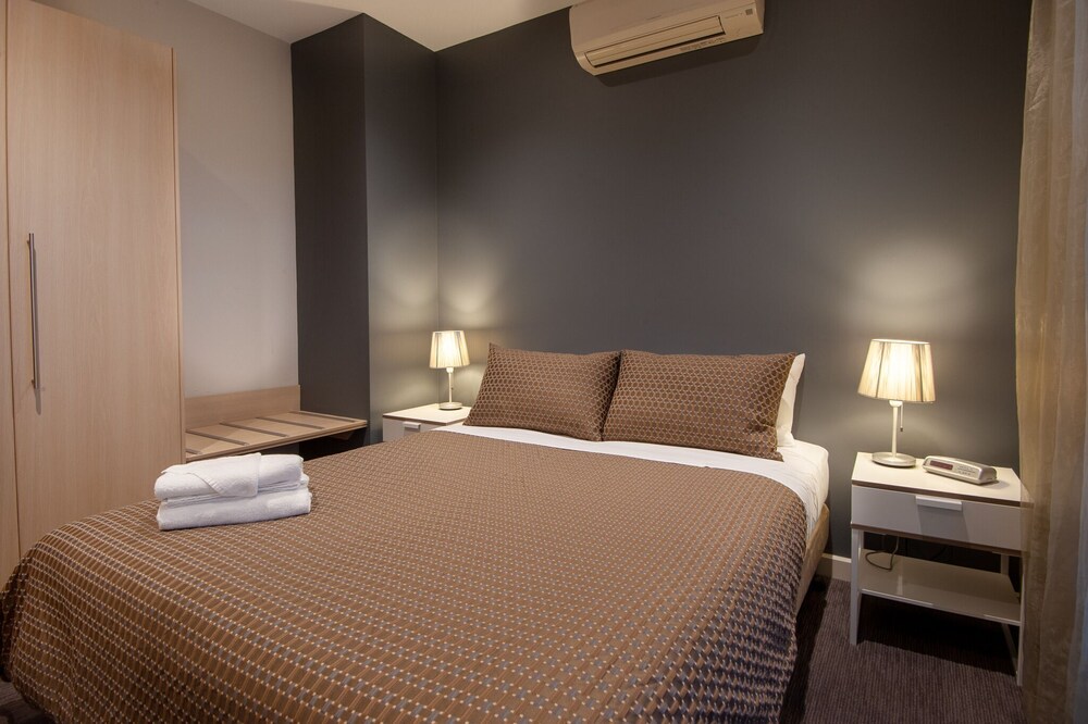 Semaphore Blue Apartments