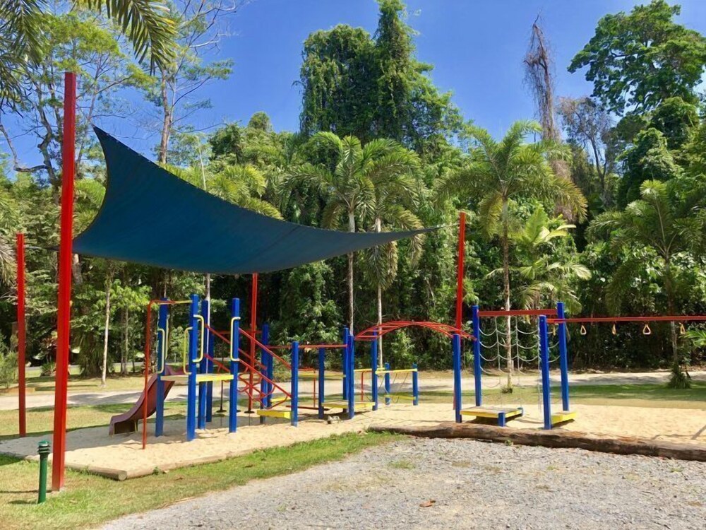 Lync Haven Rain Forest Retreat