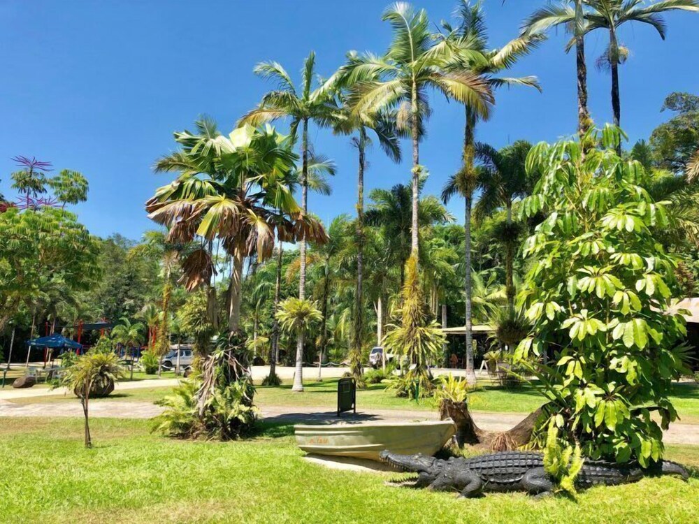 Lync Haven Rain Forest Retreat