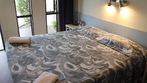 Premium bedding, iron/ironing board, free cots/infant beds, free WiFi