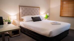 Premium bedding, iron/ironing board, free WiFi