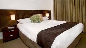 Minibar, in-room safe, iron/ironing board, cots/infant beds