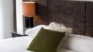 Minibar, in-room safe, iron/ironing board, cots/infant beds