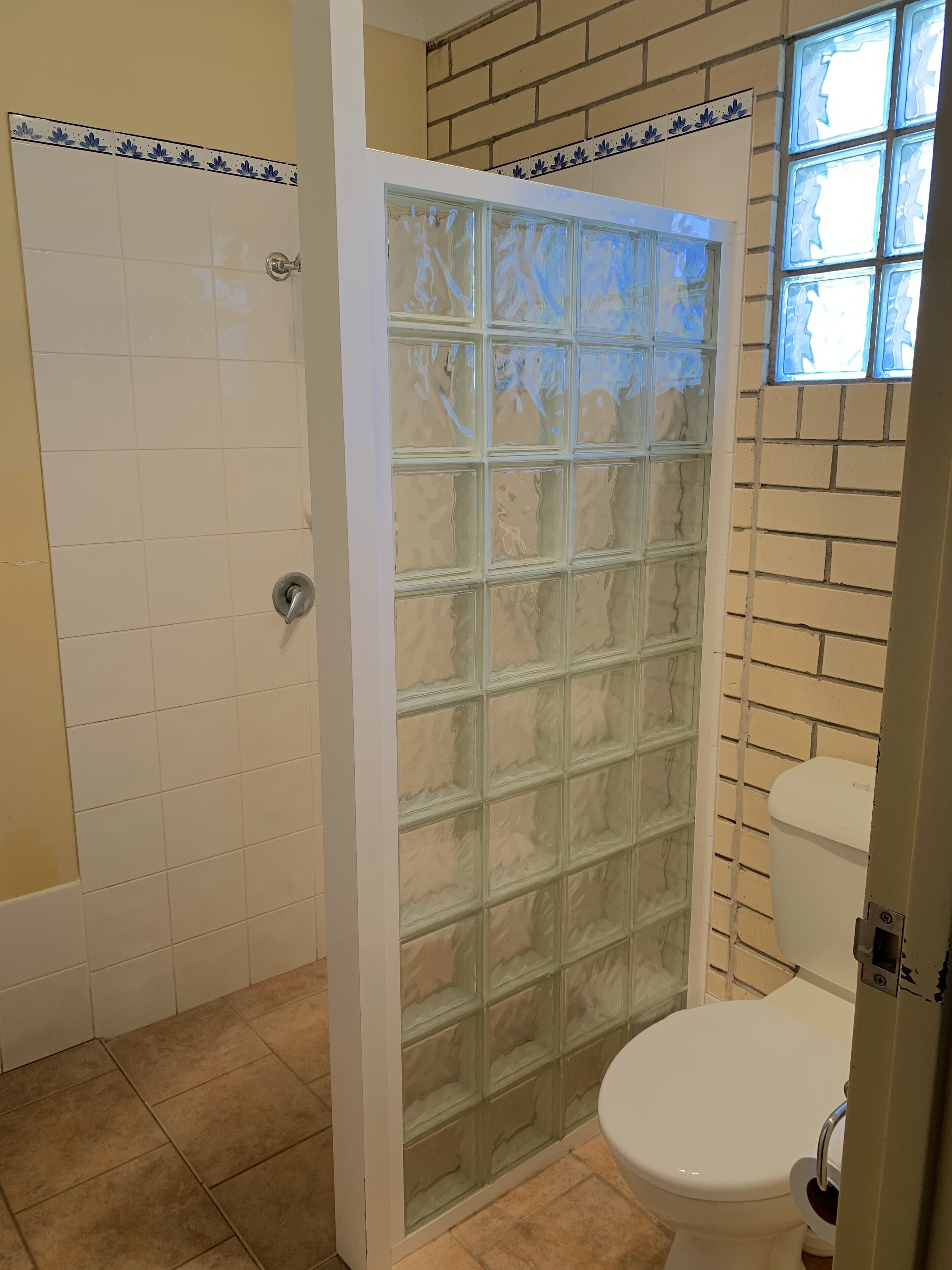 Riverland Motor Inn & River's Restaurant