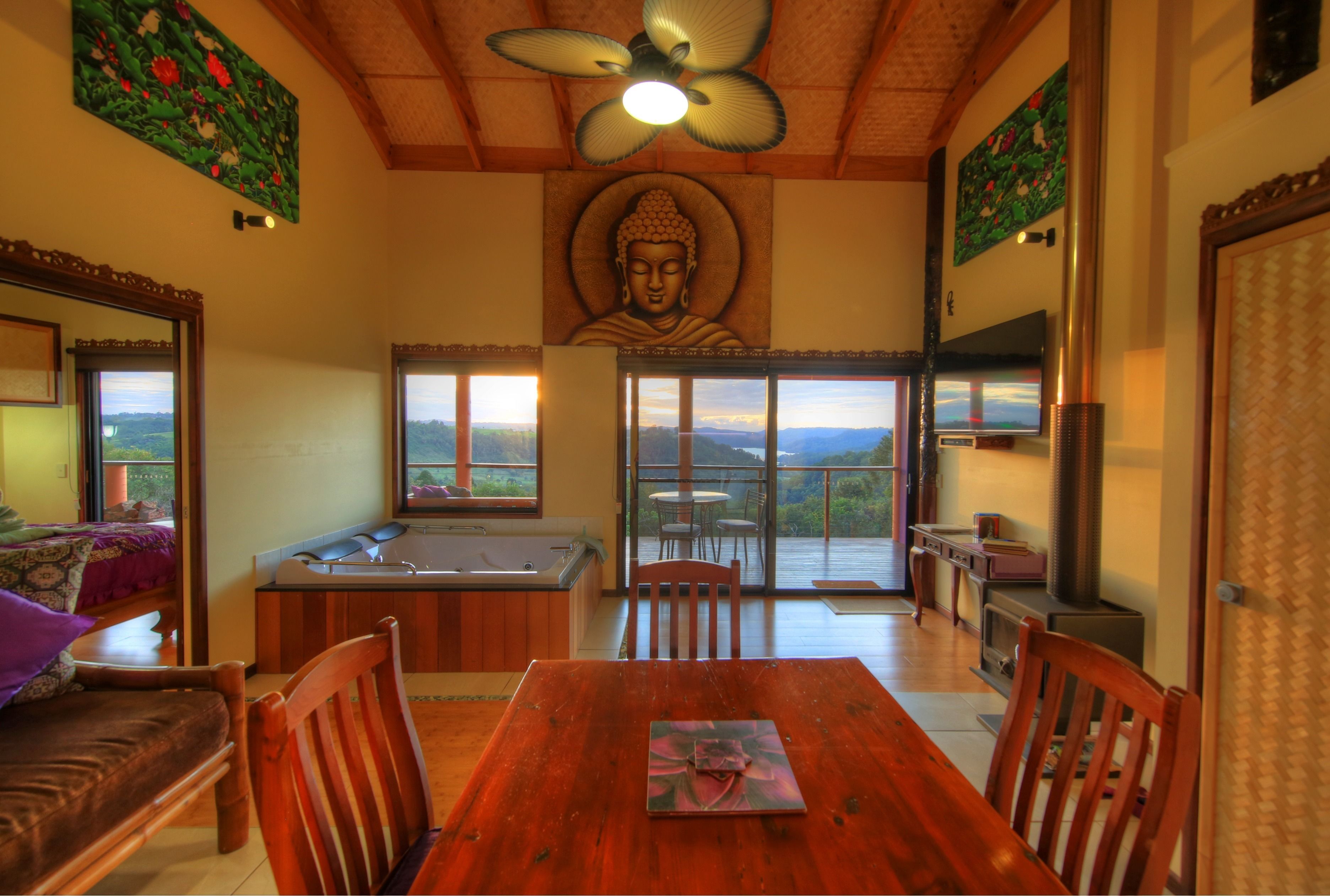 Maleny Tropical Retreat Balinese B&b