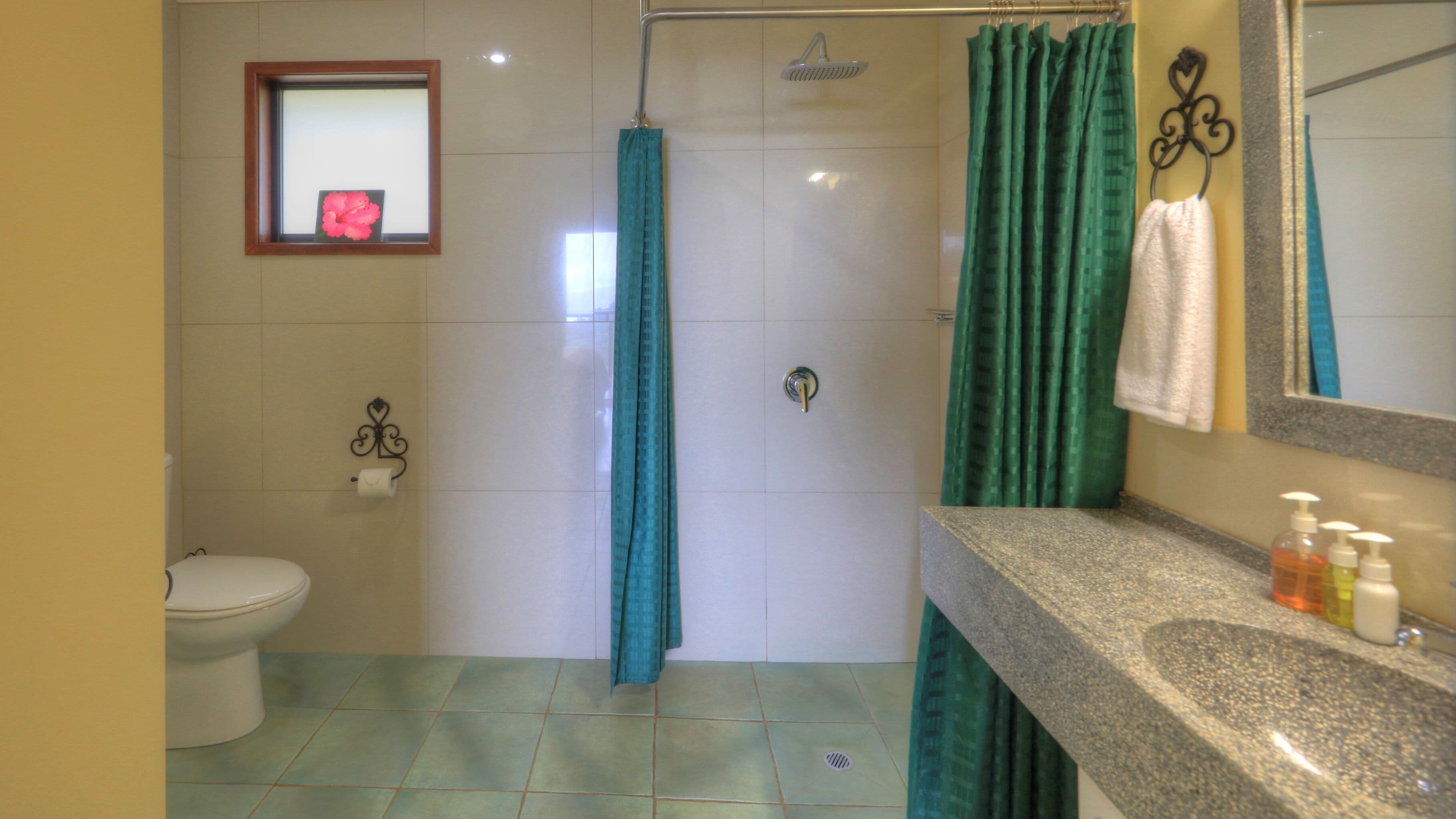 Maleny Tropical Retreat Balinese B&b