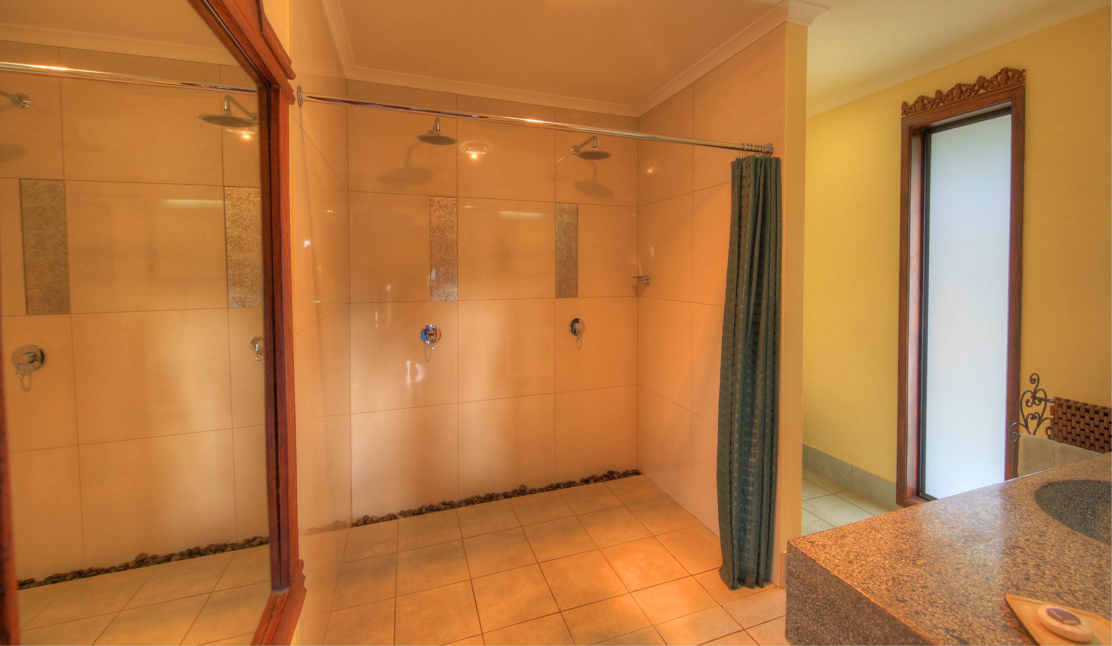 Maleny Tropical Retreat Balinese B&b