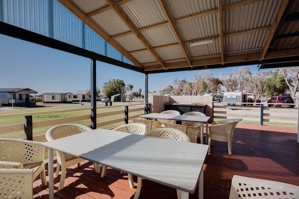 Sunset Beach Holiday Park Deals & Reviews (Geraldton, AUS) Wotif