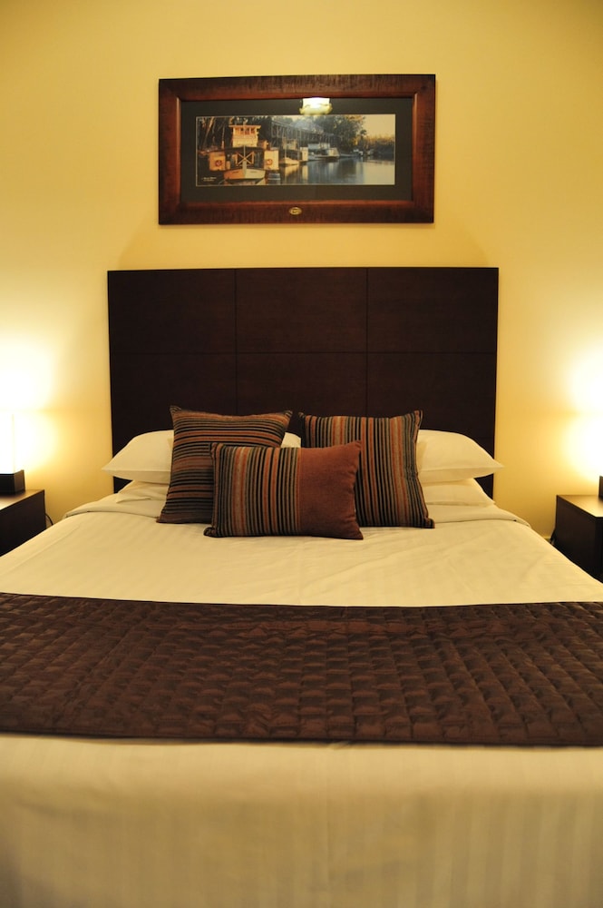 Riverview Resort
