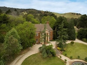 Manor Estate Adelaide Aus Best Price Guarantee Lastminute Com Au