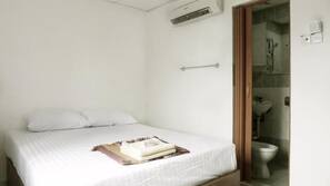 Iron/ironing board, free WiFi