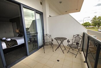 Banna Suites Griffith 2020 Room Prices Reviews Travelocity