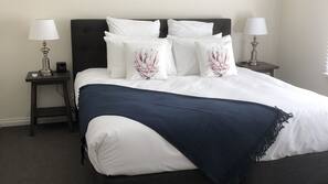 Iron/ironing board, free WiFi, linens