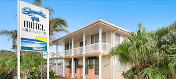 Santa Fe Motel & Holiday Units