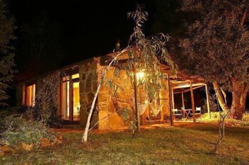 Wombat Hills Cottages Deals Reviews Barwite Aus Wotif