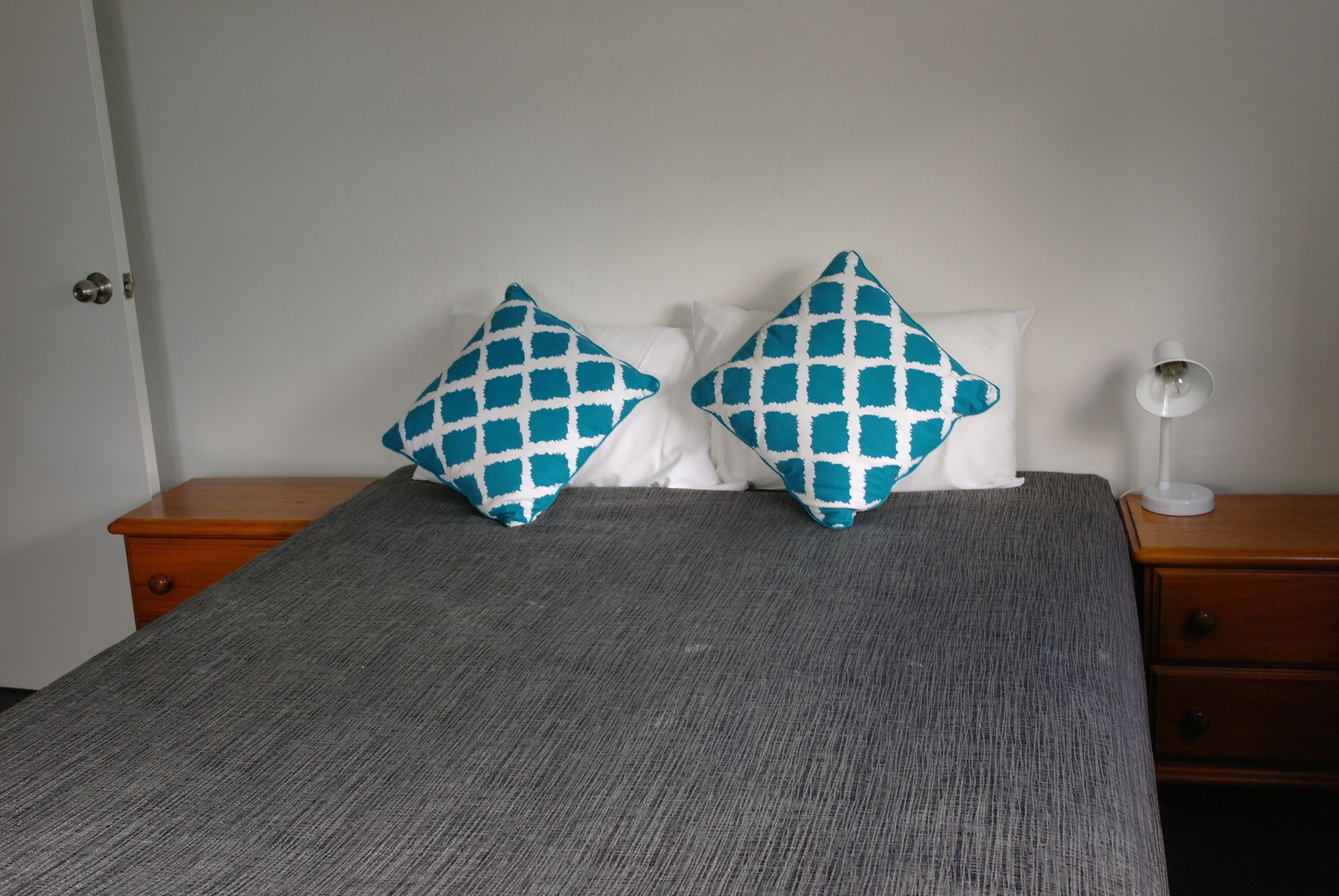 Hampton Court Apartments