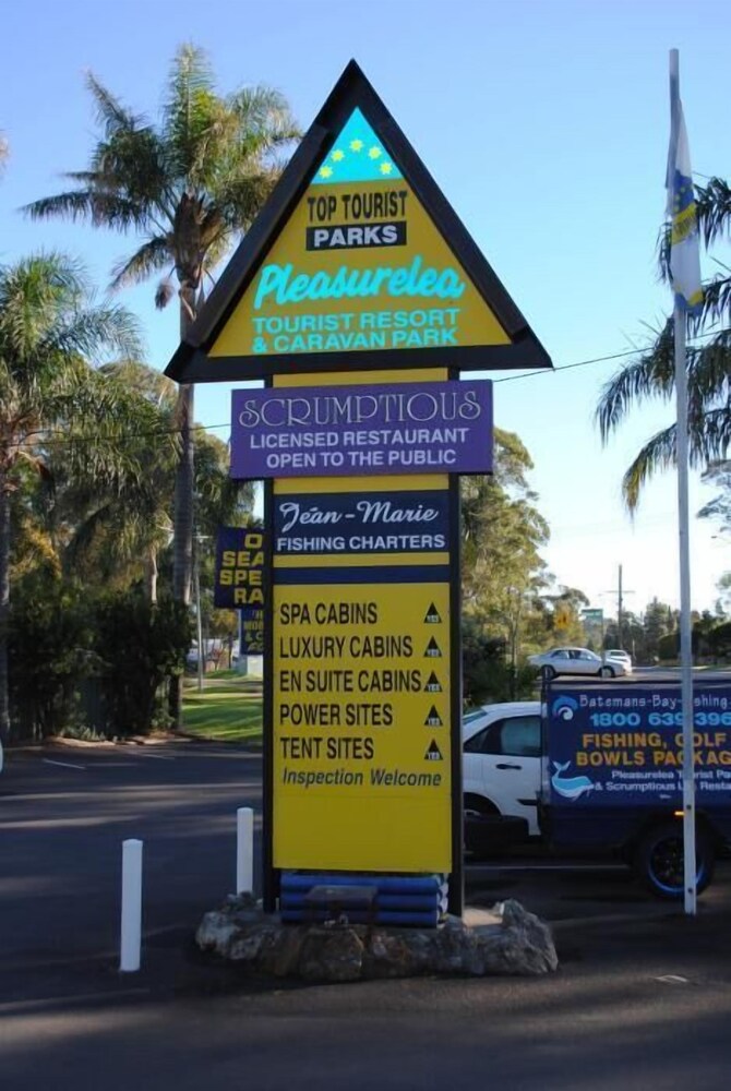 Pleasurelea Tourist Resort and Caravan Park