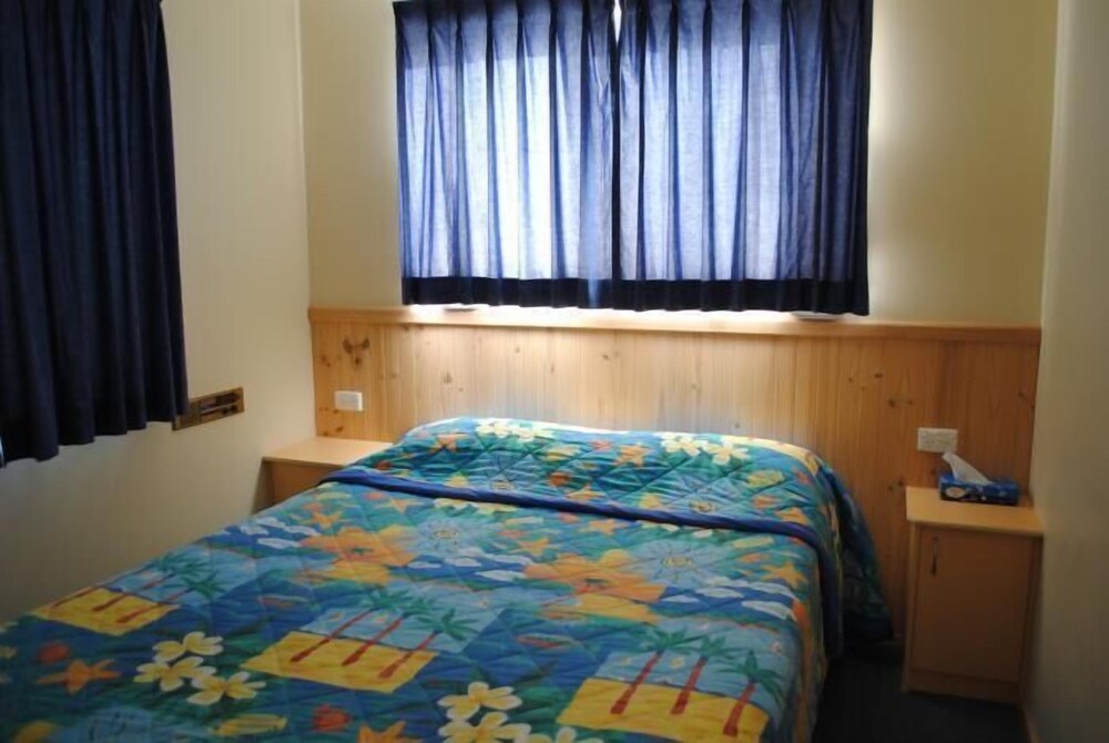 Pleasurelea Tourist Resort and Caravan Park
