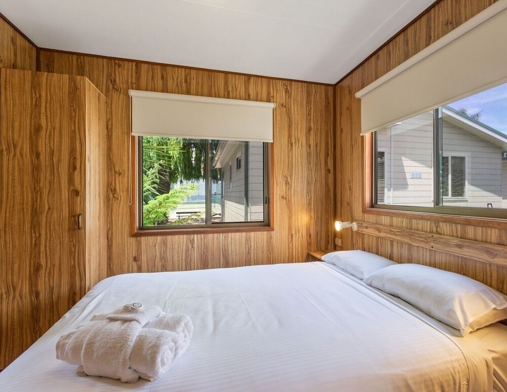 Pleasurelea Tourist Resort and Caravan Park