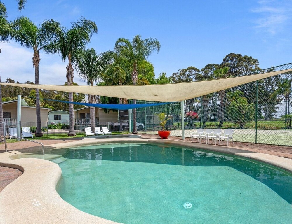 Pleasurelea Tourist Resort And Caravan Park In Batemans Bay