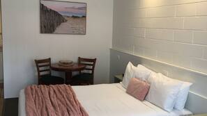 Desk, laptop workspace, iron/ironing board, free WiFi
