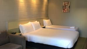Desk, laptop workspace, iron/ironing board, free WiFi