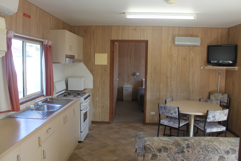 Capital Country Holiday Park Canberra, AUS - Best Price Guarantee