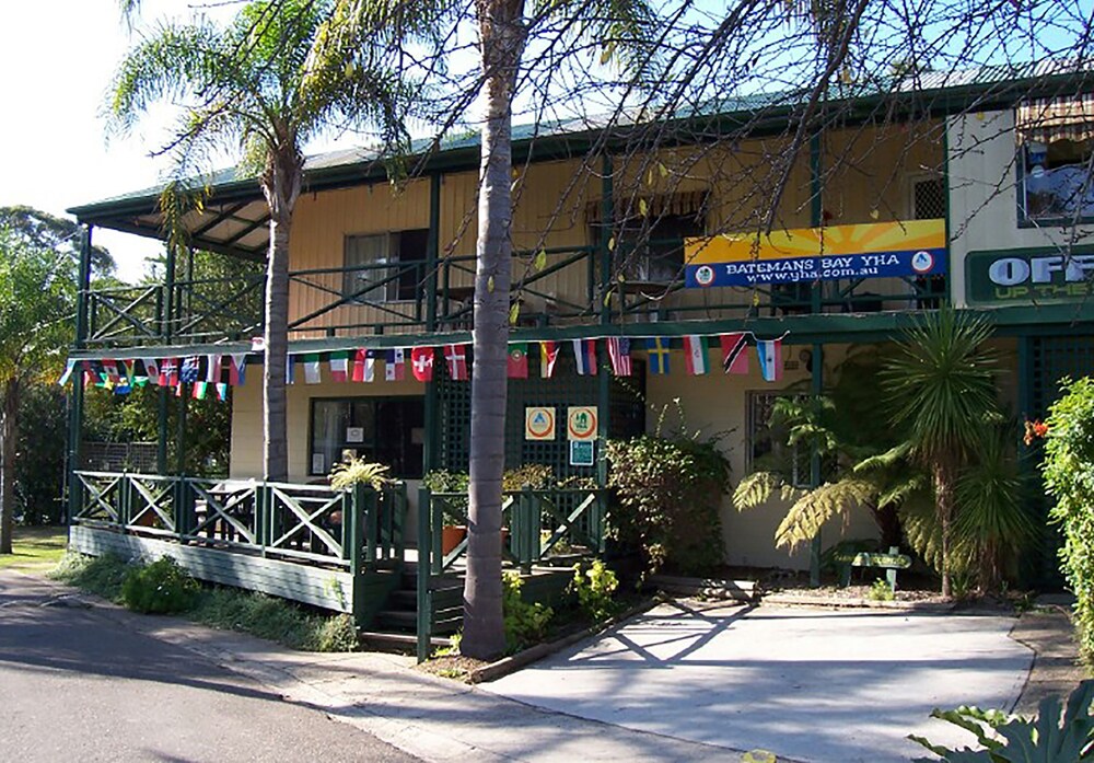 Batemans Bay Holiday Park & YHA