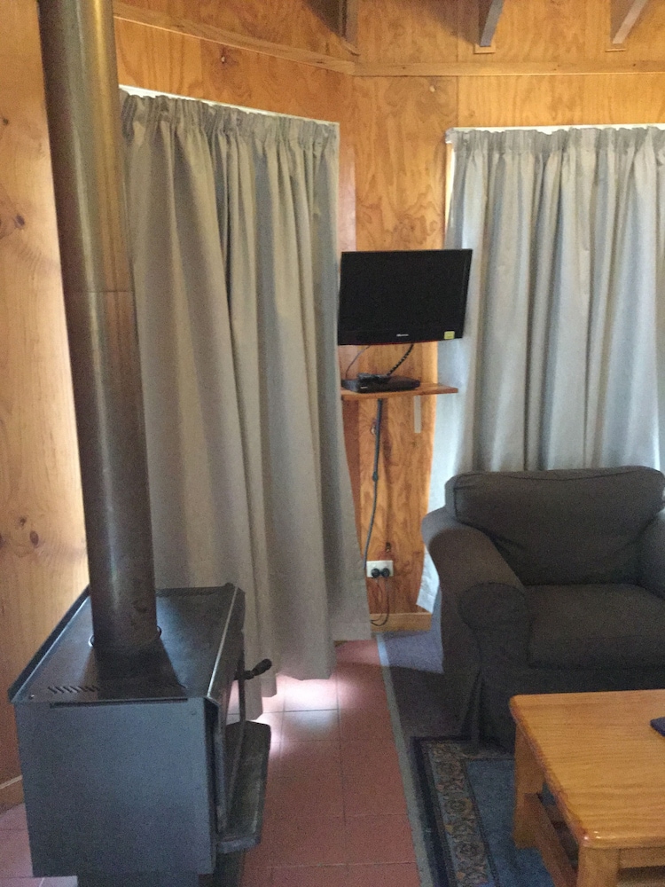 Interior, Jenolan Cabins