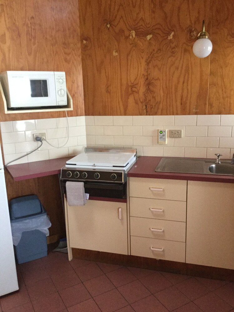 Private kitchen, Jenolan Cabins