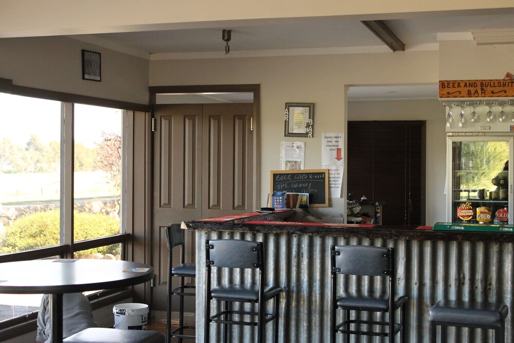 Jugiong Motor Inn Deals & Reviews (Jugiong, AUS) Wotif