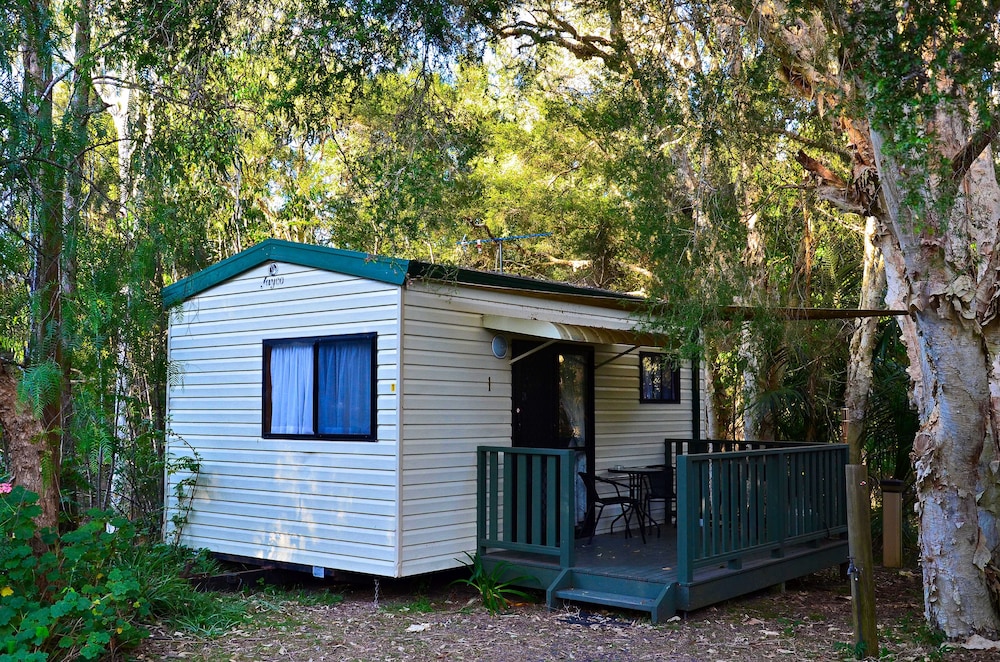 Jervis Bay Cabins & Hidden Creek Campsite Deals & Reviews (Woollamia