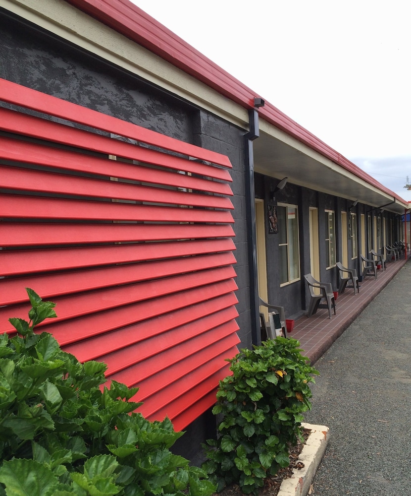 Benjamin Singleton Motel