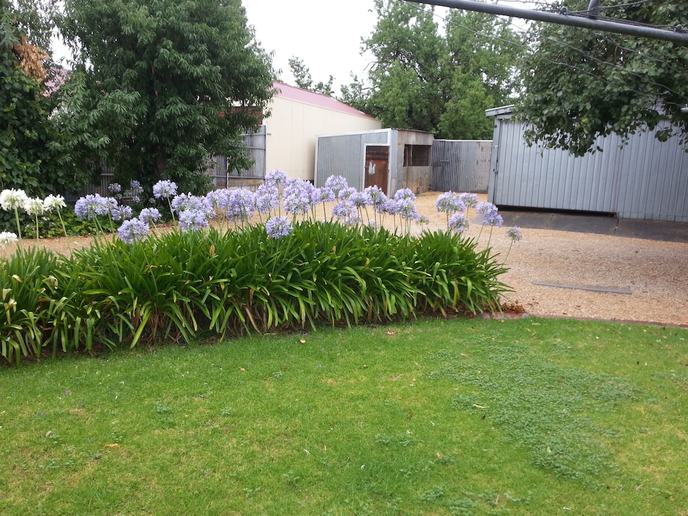 Goat Square Cottages