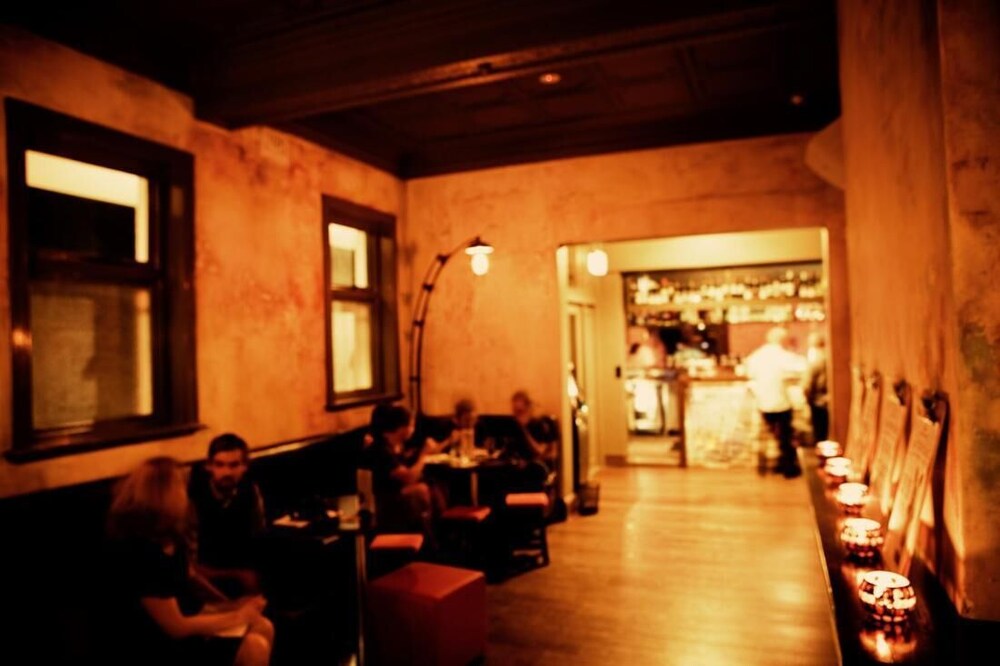 The Burwood Inn