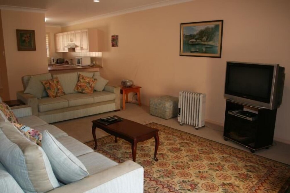 Birchgrove Apartments