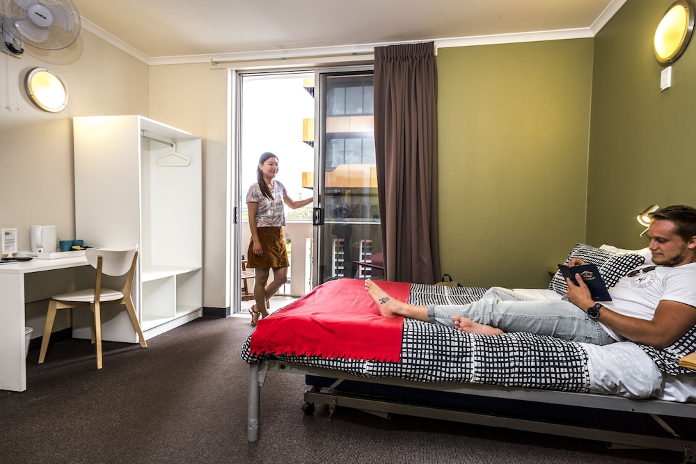 Adelaide Central YHA - Hostel