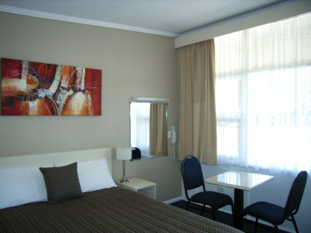 Room, Bairnsdale Main Motel