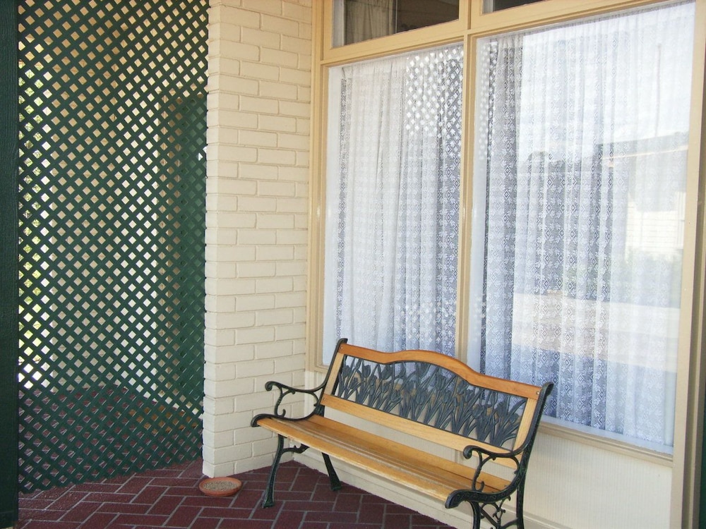 Terrace/patio, Bairnsdale Main Motel