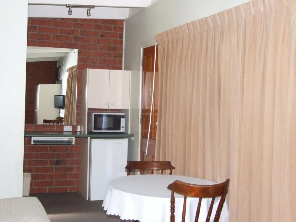 Abbotswood Motor Inn