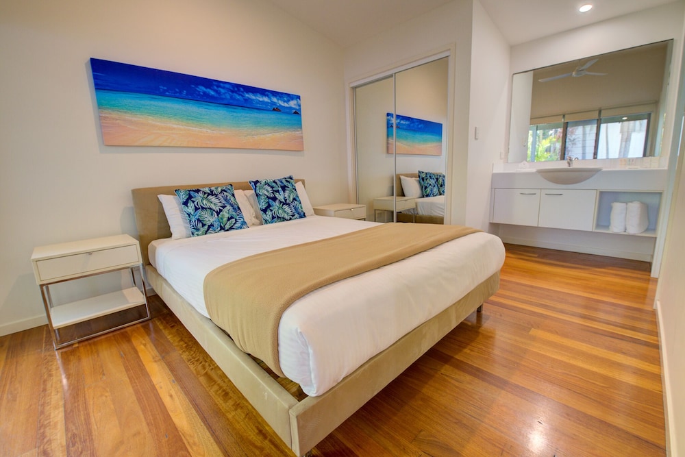 Mobys Beachside Retreat Deals & Reviews (Boomerang Beach, AUS) Wotif