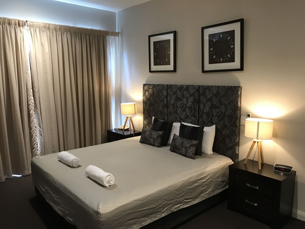 Book Whitsunday Reflections Apartments Airlie Beach Hotel Deals Book Whitsunday Reflections Apartments Airlie Beach Hotel Deals