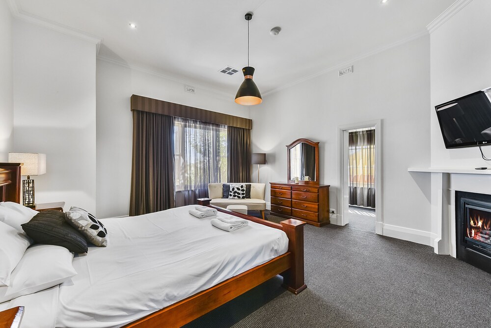 Wyatt Guest House