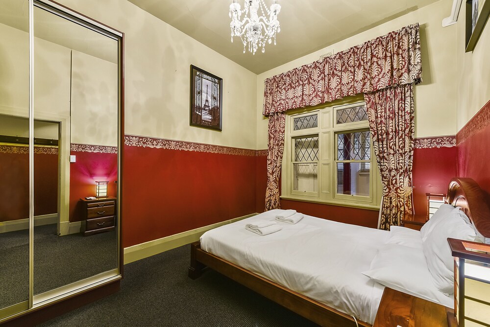 Wyatt Guest House