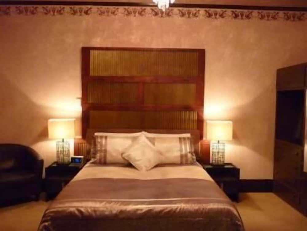 Wyatt Guest House