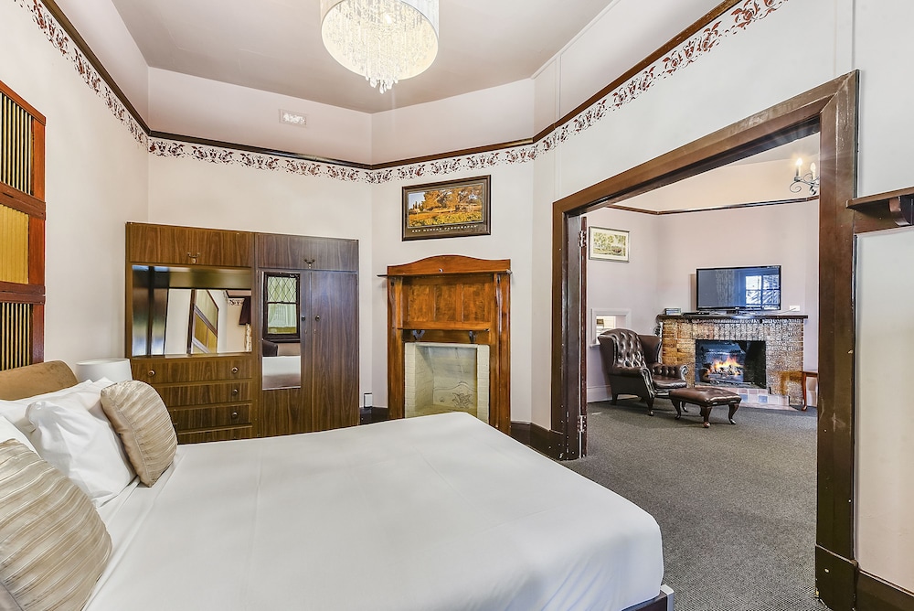 Wyatt Guest House